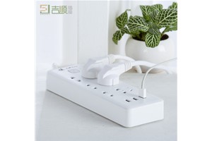 智能匹配，多口快充